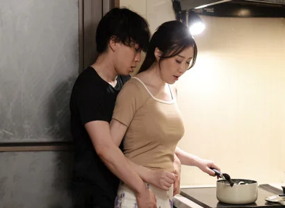 Người mẹ kế ân ái cùng con chồng